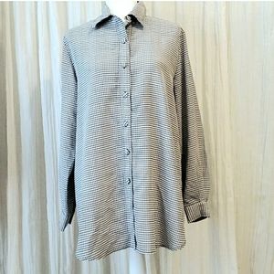 Maternity shirt, size Medium